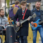 groupe de musique dans la rue